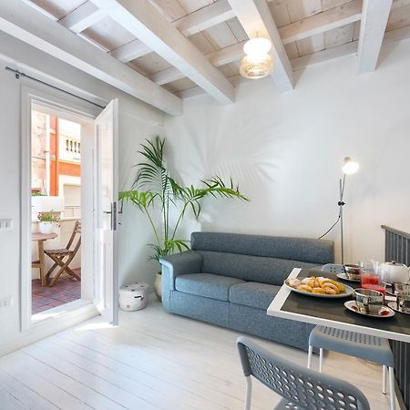 Castelletto Suite La Marina Каляри Екстериор снимка