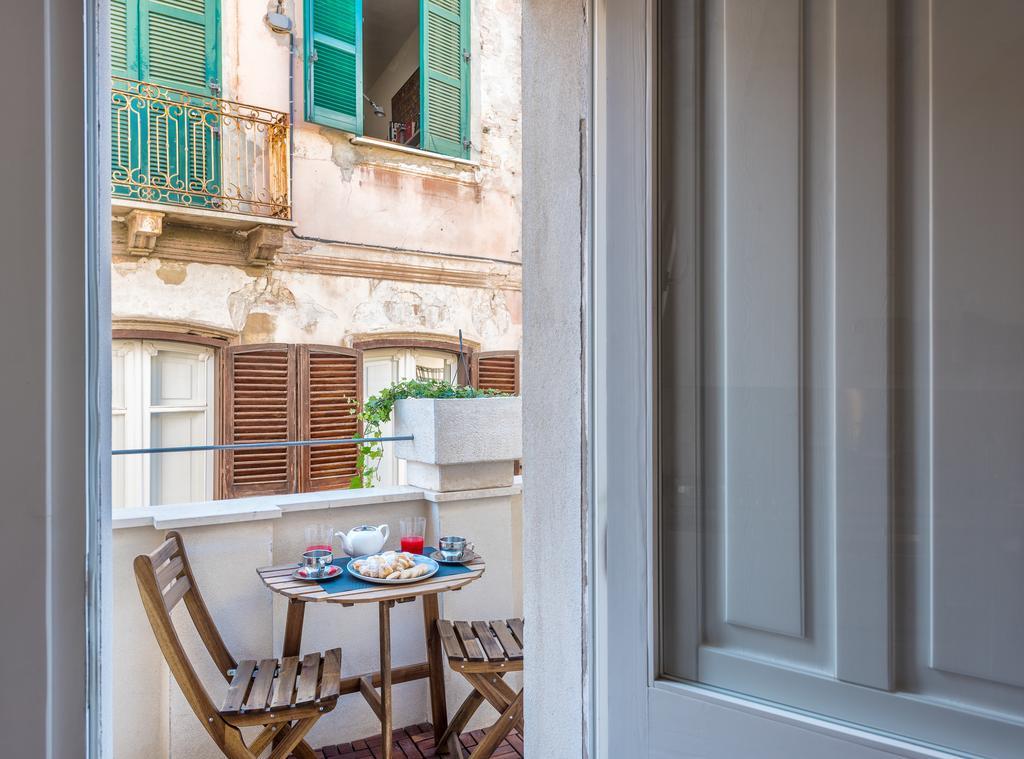 Castelletto Suite La Marina Каляри Екстериор снимка