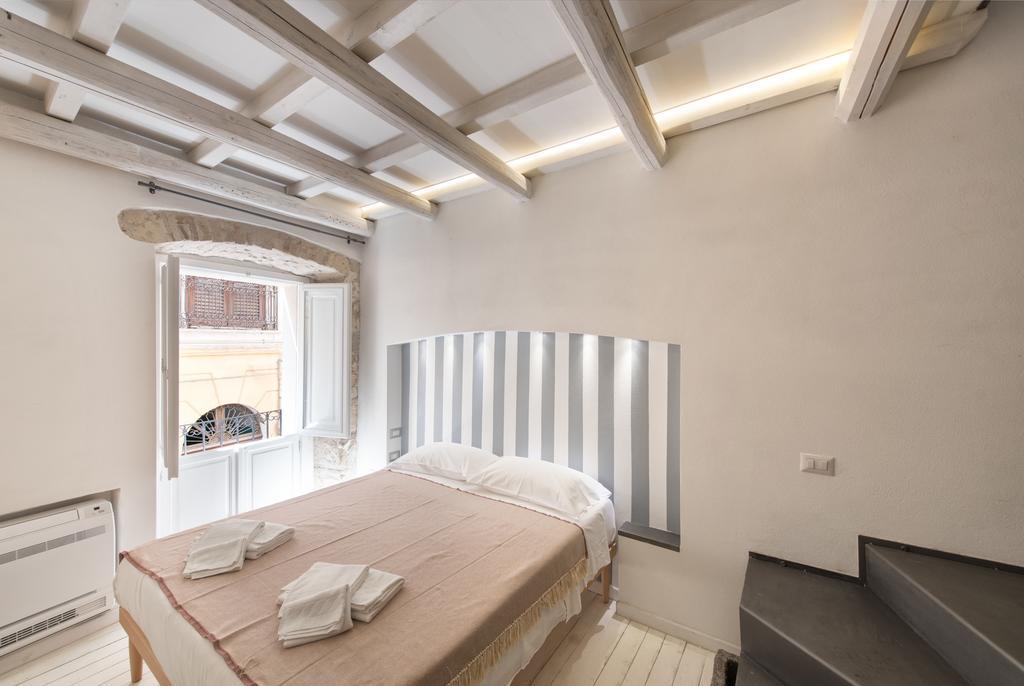 Castelletto Suite La Marina Каляри Екстериор снимка