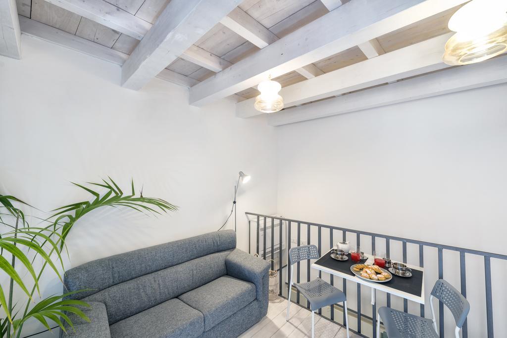 Castelletto Suite La Marina Каляри Екстериор снимка